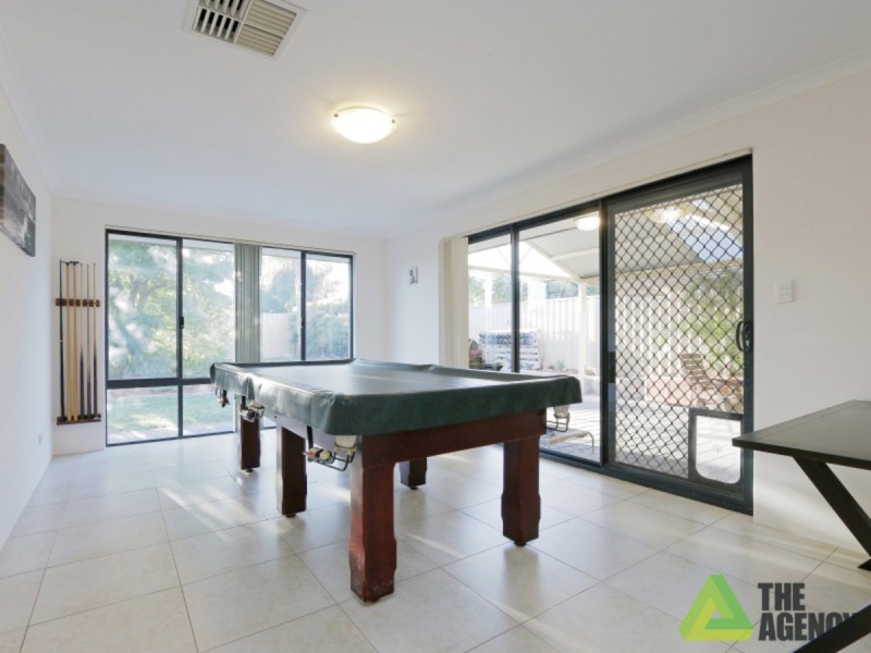 12 Miniata Way, Canning Vale WA 6155