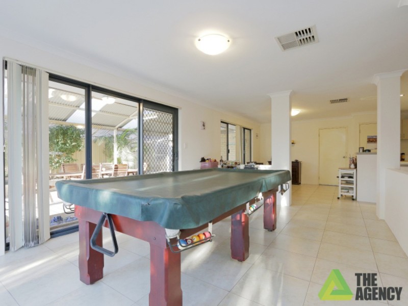 12 Miniata Way, Canning Vale WA 6155