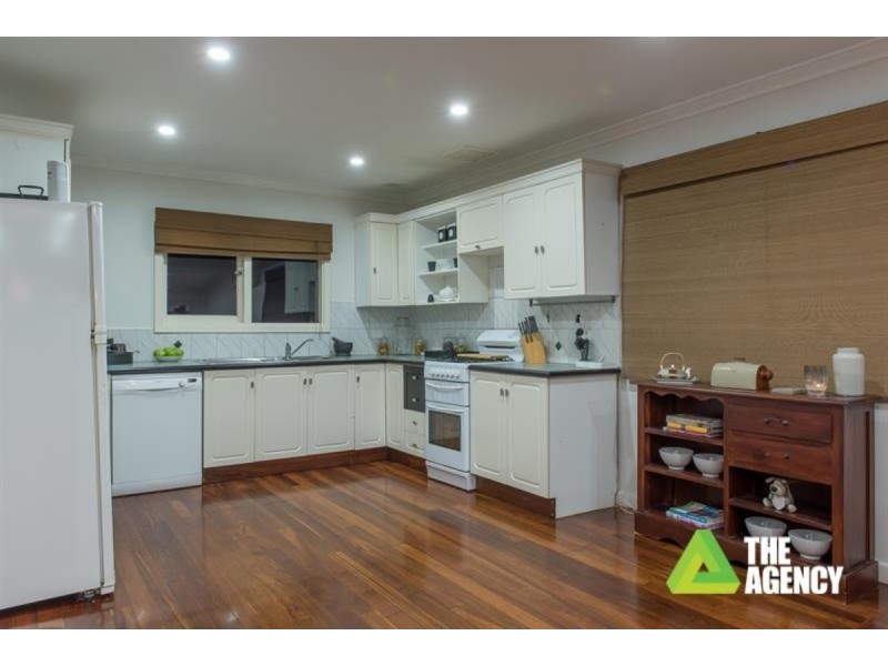 21 Acacia Way, Duncraig WA 6023