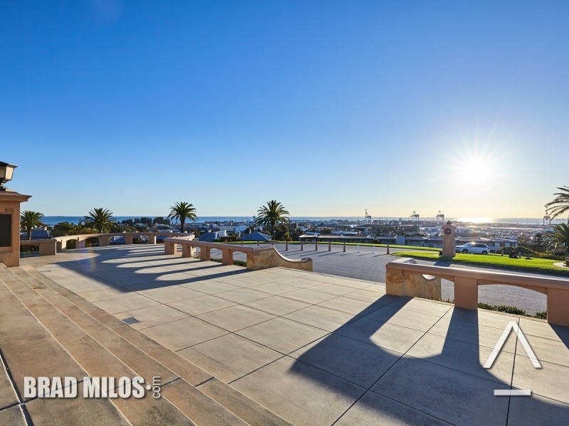 19 Rochfort Way, Fremantle WA 6160