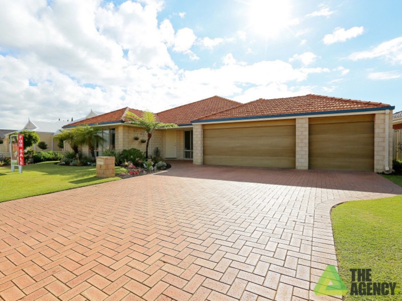 6 Dunbar Way, Canning Vale WA 6155