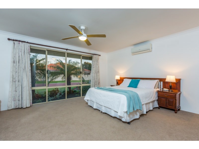 6 Dunbar Way, Canning Vale WA 6155