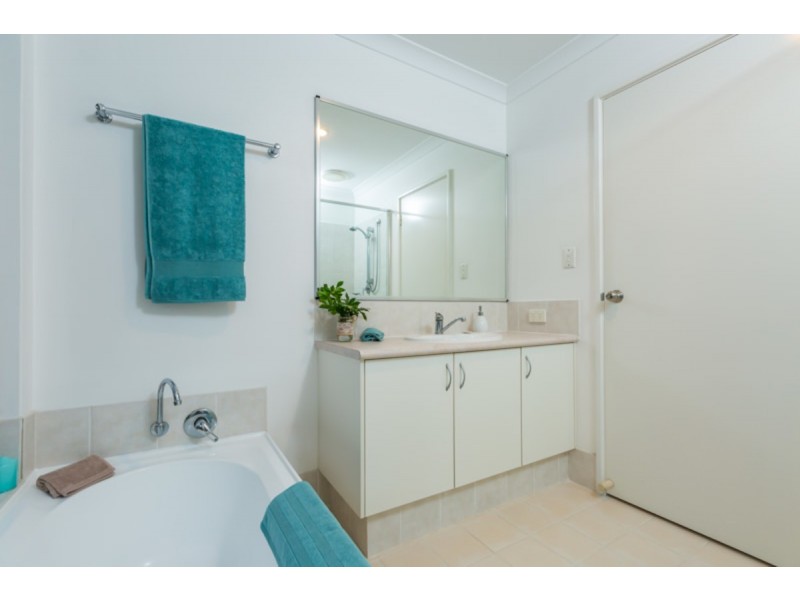 6 Dunbar Way, Canning Vale WA 6155