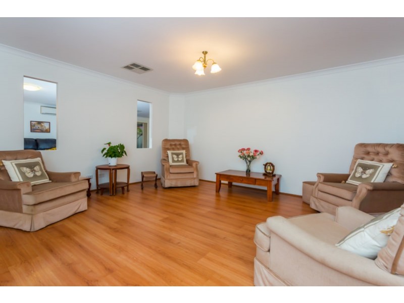 6 Dunbar Way, Canning Vale WA 6155