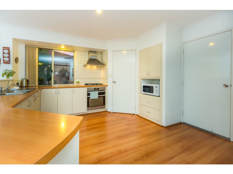 6 Dunbar Way, Canning Vale WA 6155