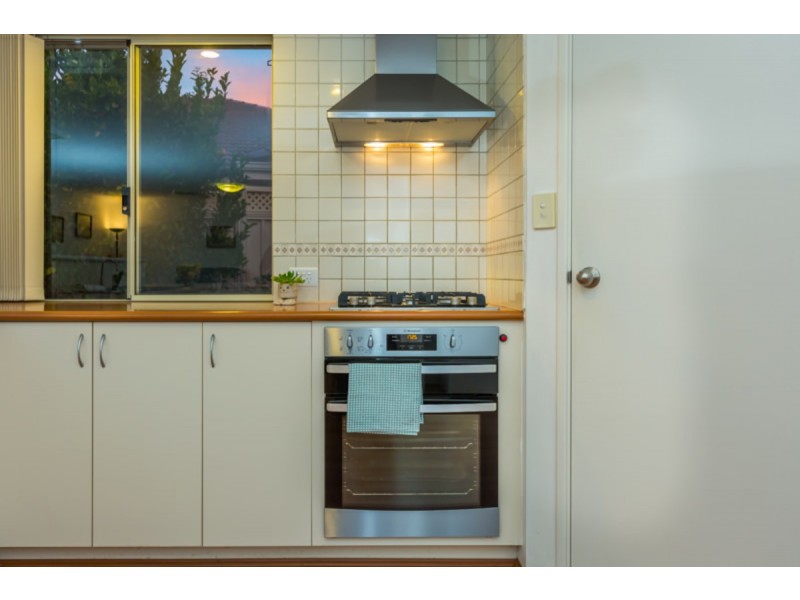 6 Dunbar Way, Canning Vale WA 6155