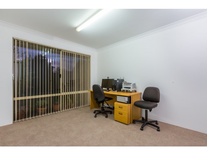 6 Dunbar Way, Canning Vale WA 6155