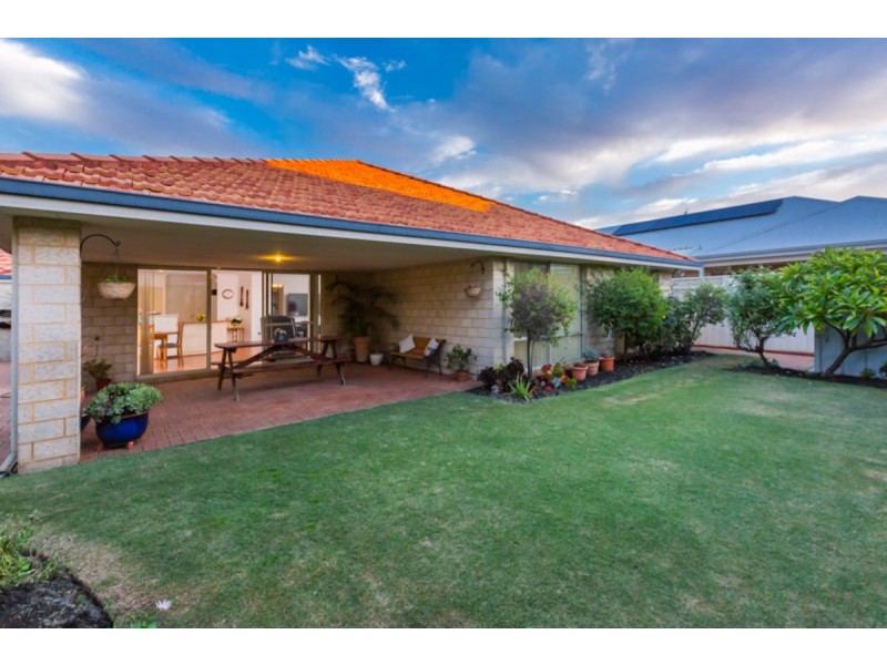 6 Dunbar Way, Canning Vale WA 6155