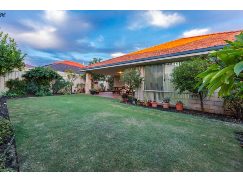 6 Dunbar Way, Canning Vale WA 6155