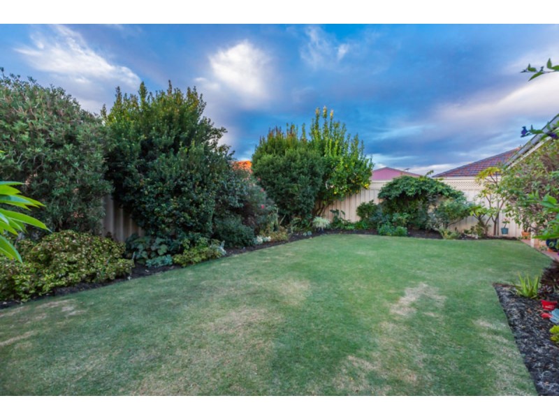 6 Dunbar Way, Canning Vale WA 6155