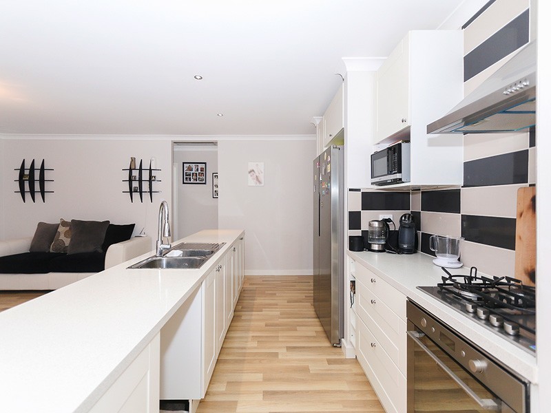 11 Adavale Vista, Tapping WA 6065