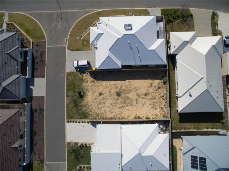 14 Cruentas Way, Halls Head WA 6210