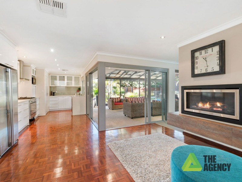 44 Fletcher Road, Lesmurdie WA 6076