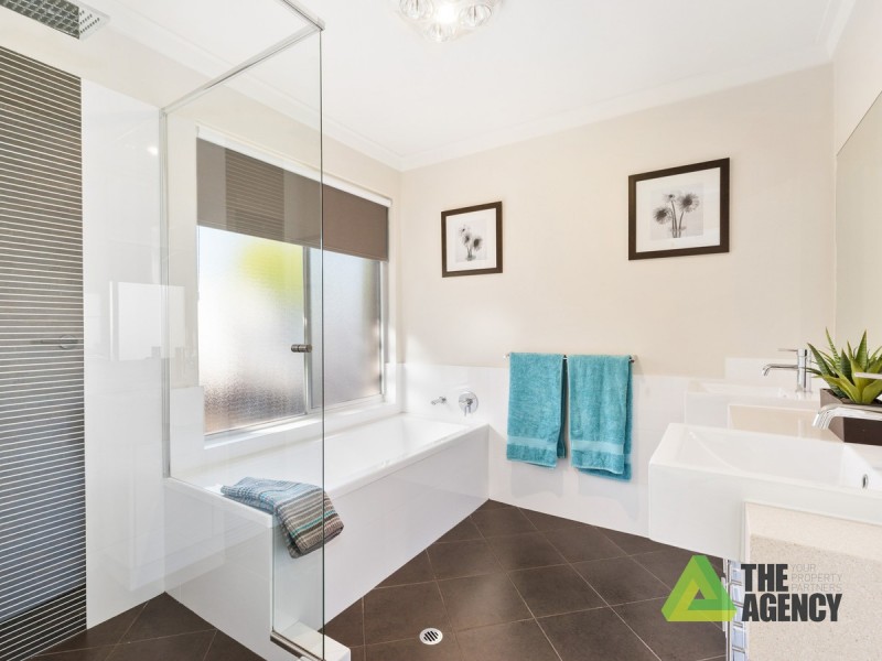 44 Fletcher Road, Lesmurdie WA 6076