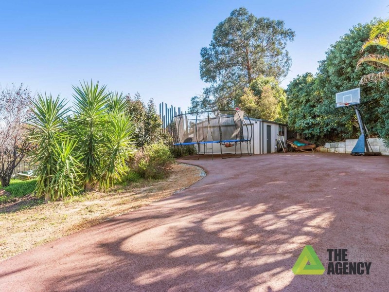 44 Fletcher Road, Lesmurdie WA 6076