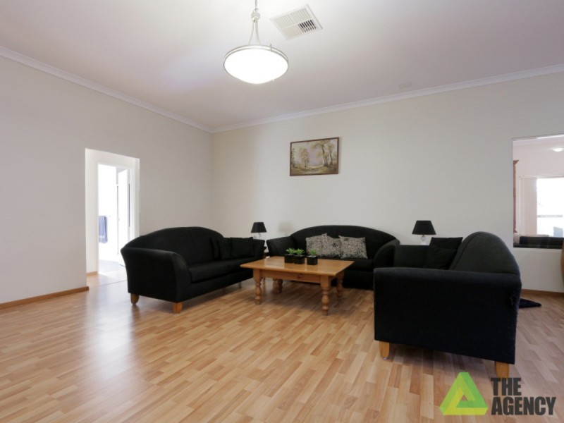 5 Cadoux Promenade, Canning Vale WA 6155