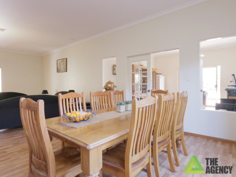 5 Cadoux Promenade, Canning Vale WA 6155