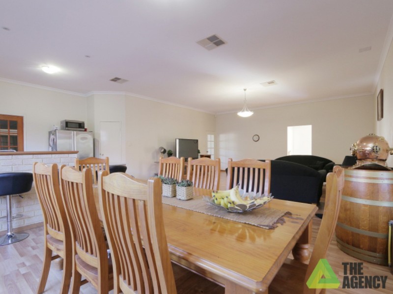 5 Cadoux Promenade, Canning Vale WA 6155