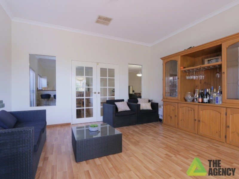 5 Cadoux Promenade, Canning Vale WA 6155