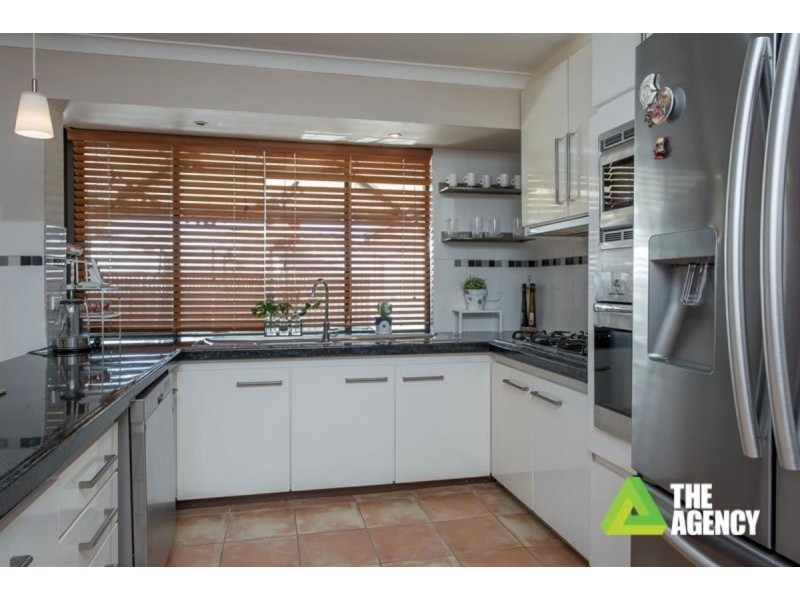 32 Castlefern Way, Duncraig WA 6023