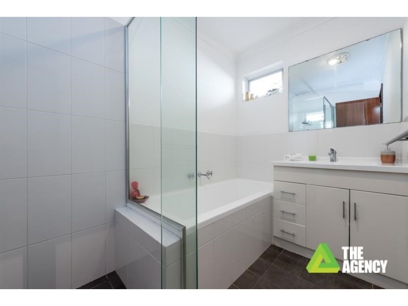 32 Castlefern Way, Duncraig WA 6023