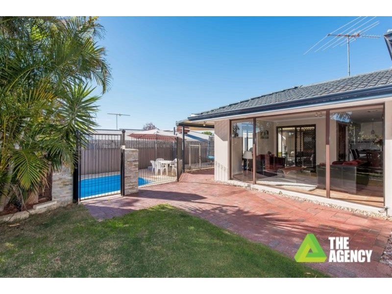 32 Castlefern Way, Duncraig WA 6023