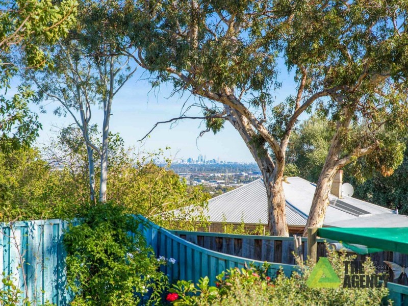 21B Weston Drive, Swan View WA 6056