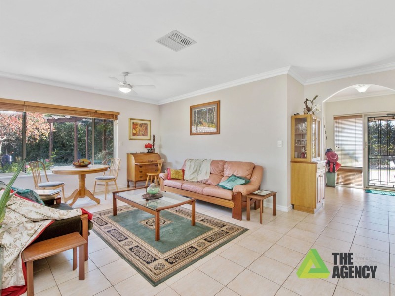 21B Weston Drive, Swan View WA 6056