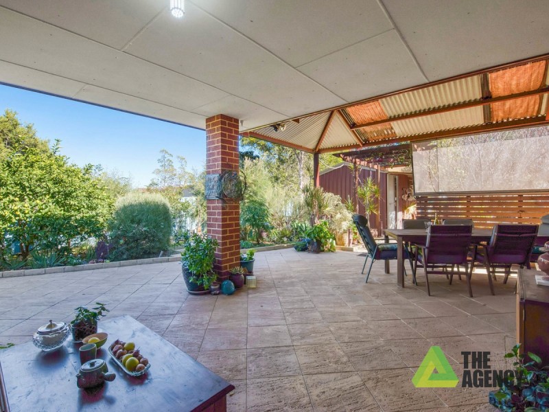 21B Weston Drive, Swan View WA 6056