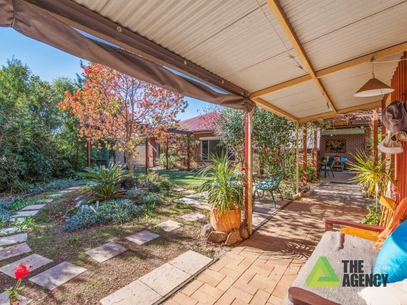 21B Weston Drive, Swan View WA 6056