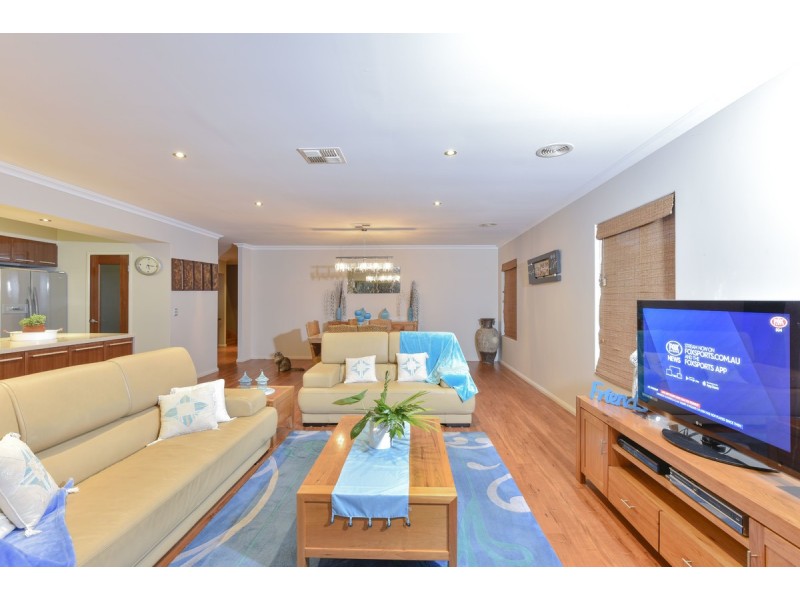 69 Greeson Parkway, Secret Harbour WA 6173