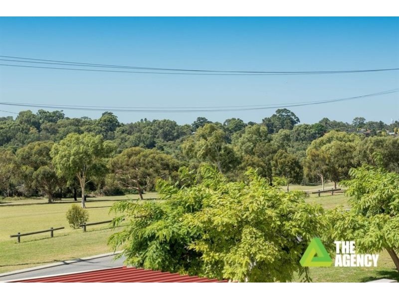 8 Thorpe Place, Carine WA 6020