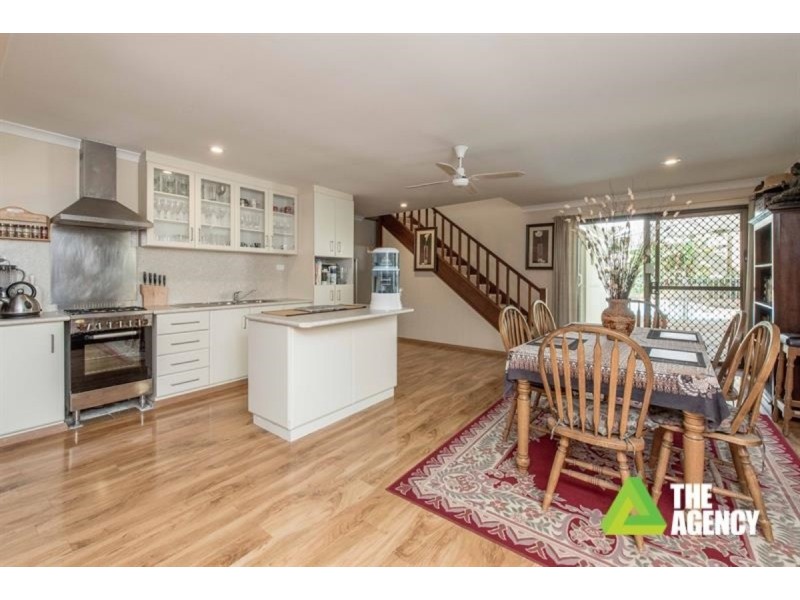 8 Thorpe Place, Carine WA 6020