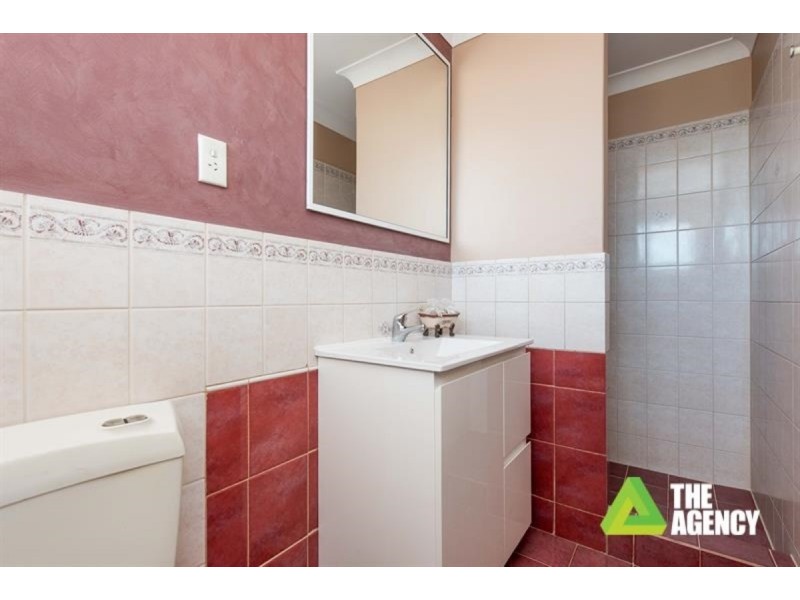 8 Thorpe Place, Carine WA 6020