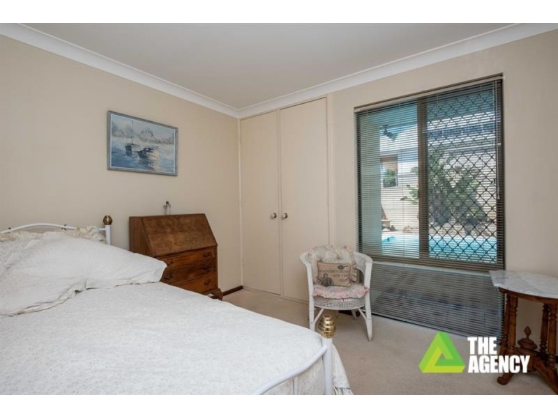 8 Thorpe Place, Carine WA 6020