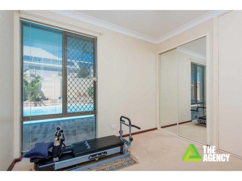 8 Thorpe Place, Carine WA 6020