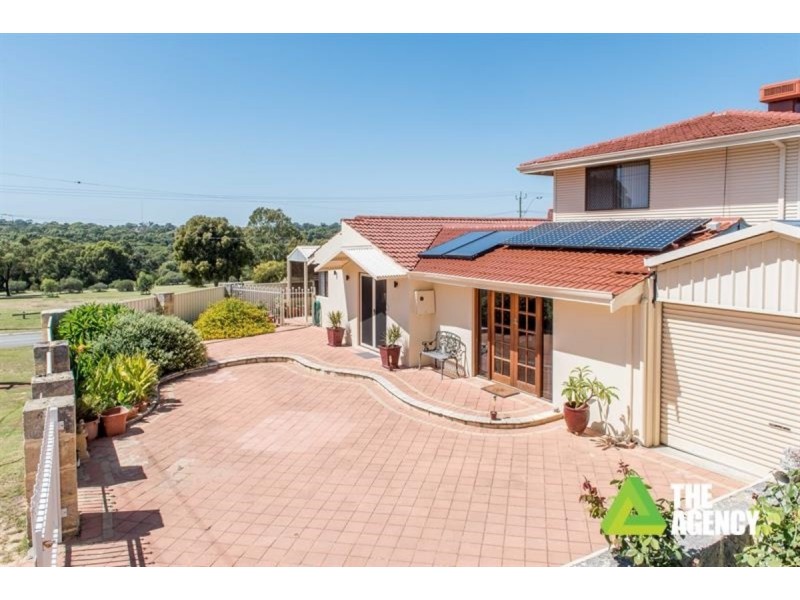 8 Thorpe Place, Carine WA 6020