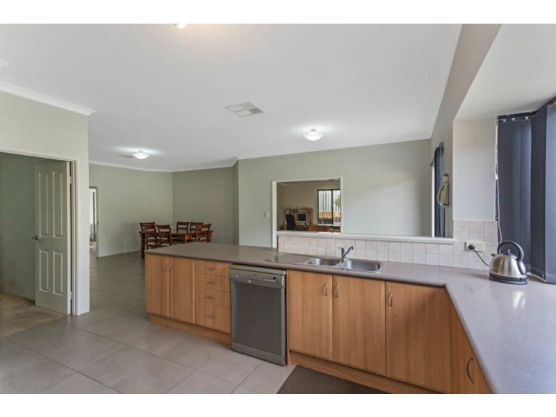 71 Cape Le Grand Avenue, Aubin Grove WA 6164