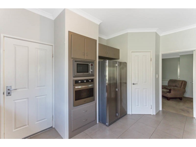 71 Cape Le Grand Avenue, Aubin Grove WA 6164