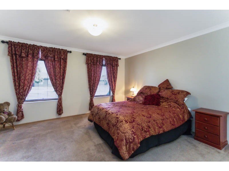 71 Cape Le Grand Avenue, Aubin Grove WA 6164