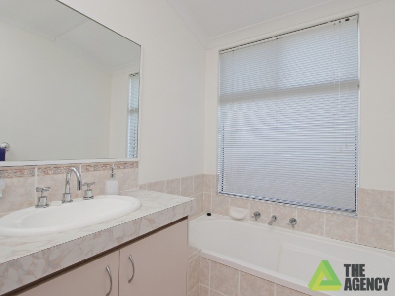 15 Formosa Pass, Canning Vale WA 6155