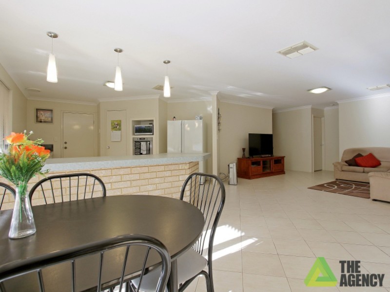 15 Formosa Pass, Canning Vale WA 6155