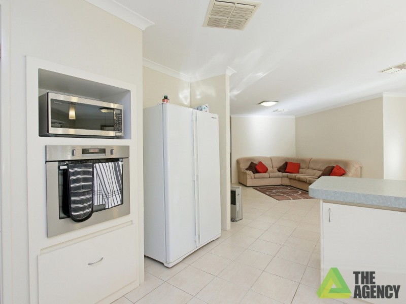 15 Formosa Pass, Canning Vale WA 6155