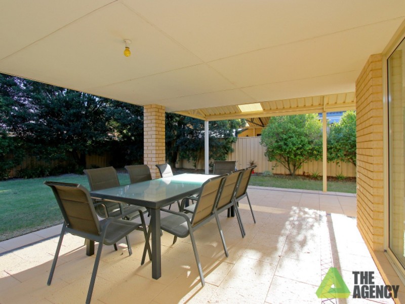 15 Formosa Pass, Canning Vale WA 6155