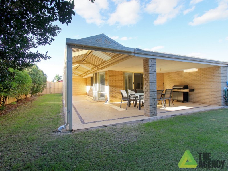 15 Formosa Pass, Canning Vale WA 6155