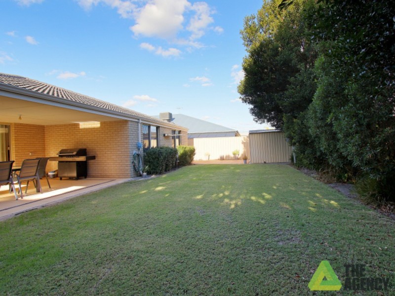 15 Formosa Pass, Canning Vale WA 6155