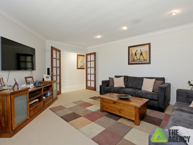 54 Ashmore Avenue, Canning Vale WA 6155