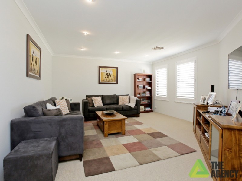 54 Ashmore Avenue, Canning Vale WA 6155