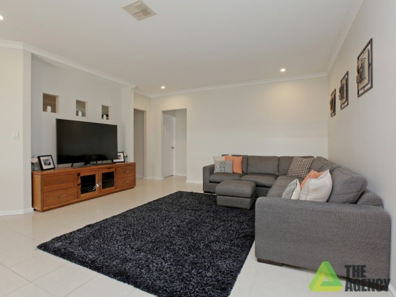 54 Ashmore Avenue, Canning Vale WA 6155