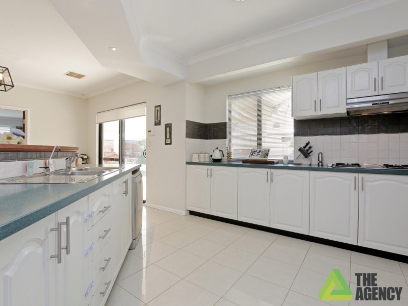 54 Ashmore Avenue, Canning Vale WA 6155